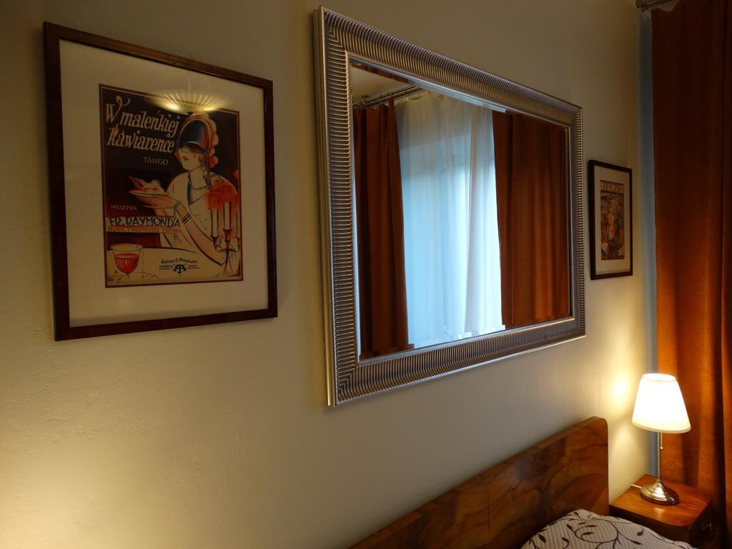 Mieszkanko Kolo Zamku Varsovia Habitación foto